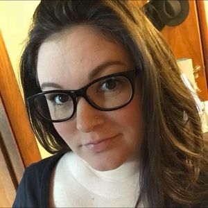 👋🏻 Meet Your Posher, Sara